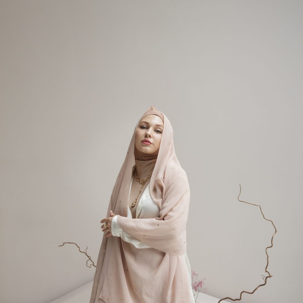 beautiful-woman-wearing-hijab (2)